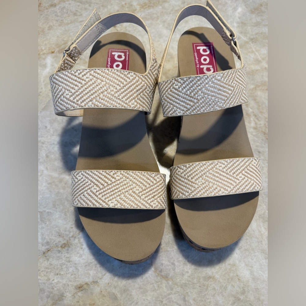 Elegant Beige Patterned Sandals